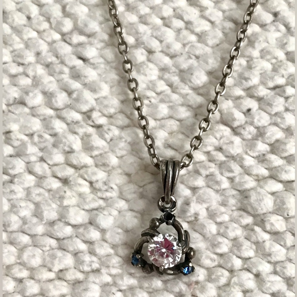 🌺Stamped 925 Silver Zirconia and Blue Accent Pendant Necklace. 20” long chain